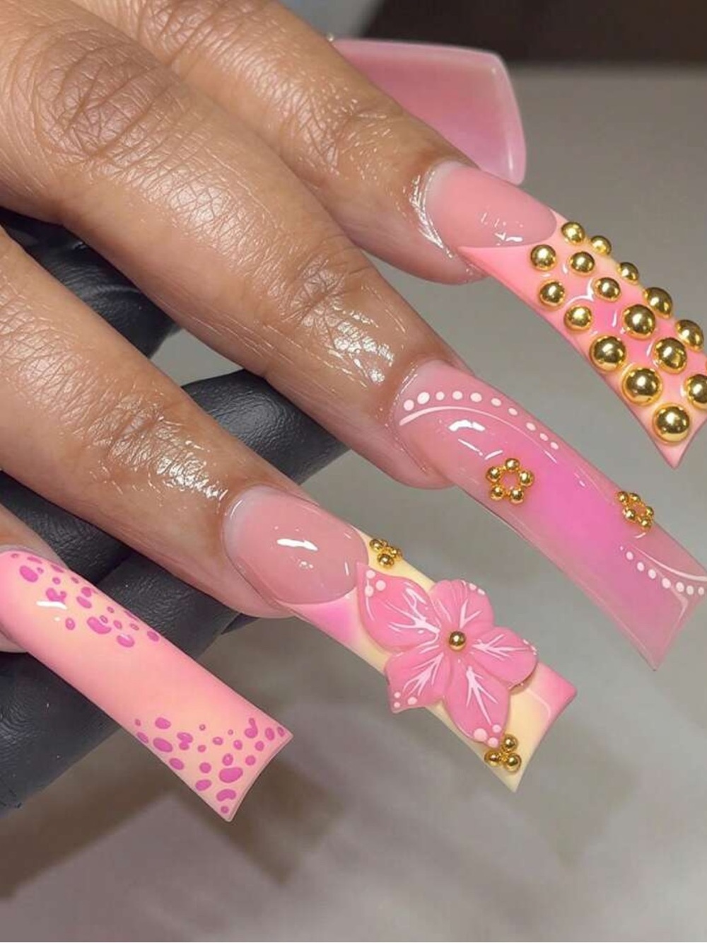 24pc Press On Nail Set from the Nail Bar 💅